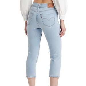 Levi's® 311 Shaping Capris Plus Size